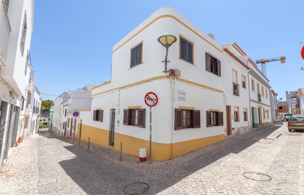J - Casa Do Farol Guest house